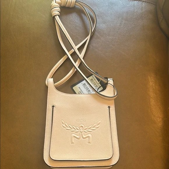 MCM Cream Crossbody Bag with Elegant Strap Design - Picture 1 of 2